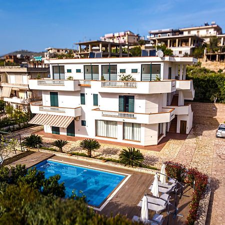 Villa La Quiete - Adults Only Cuke Bagian luar foto