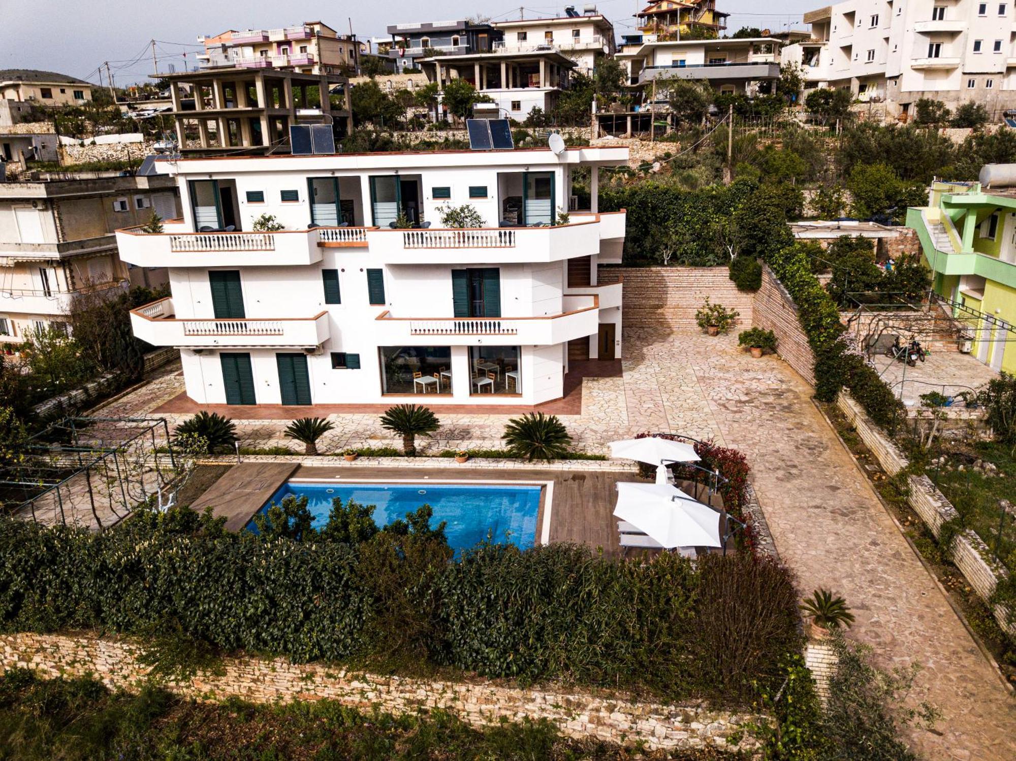 Villa La Quiete - Adults Only Cuke Bagian luar foto