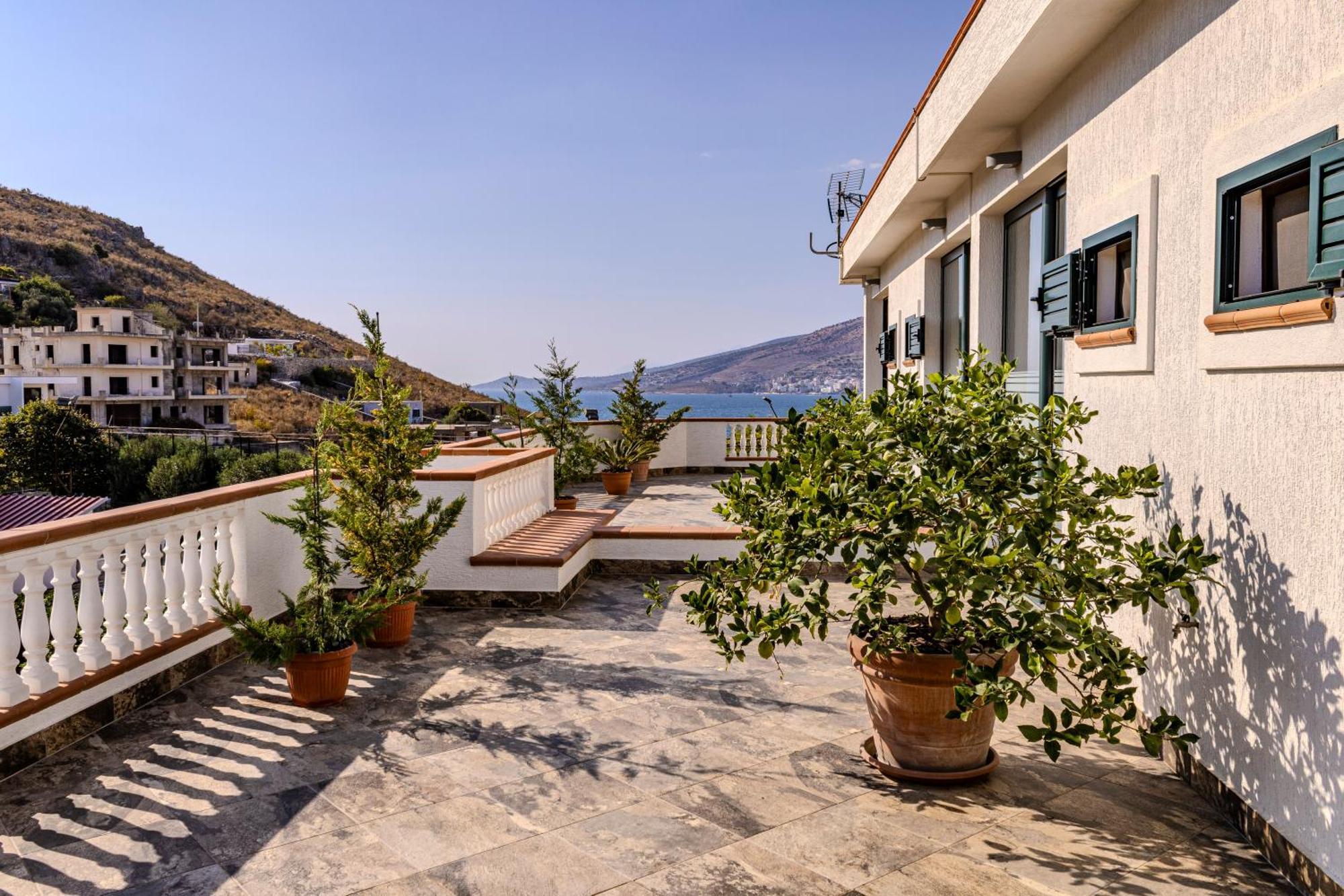 Villa La Quiete - Adults Only Cuke Bagian luar foto