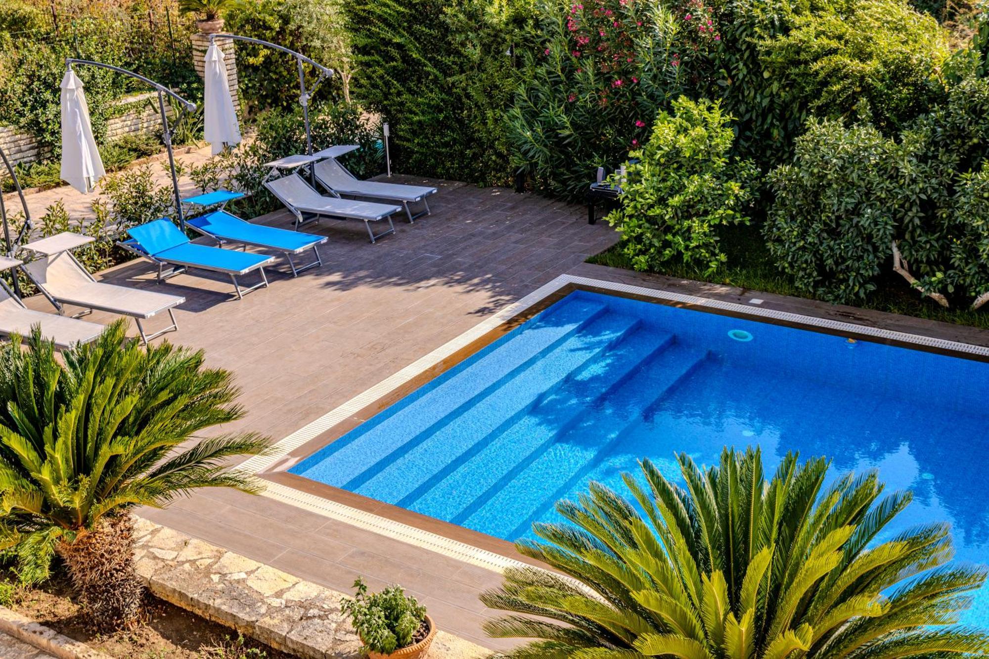 Villa La Quiete - Adults Only Cuke Bagian luar foto